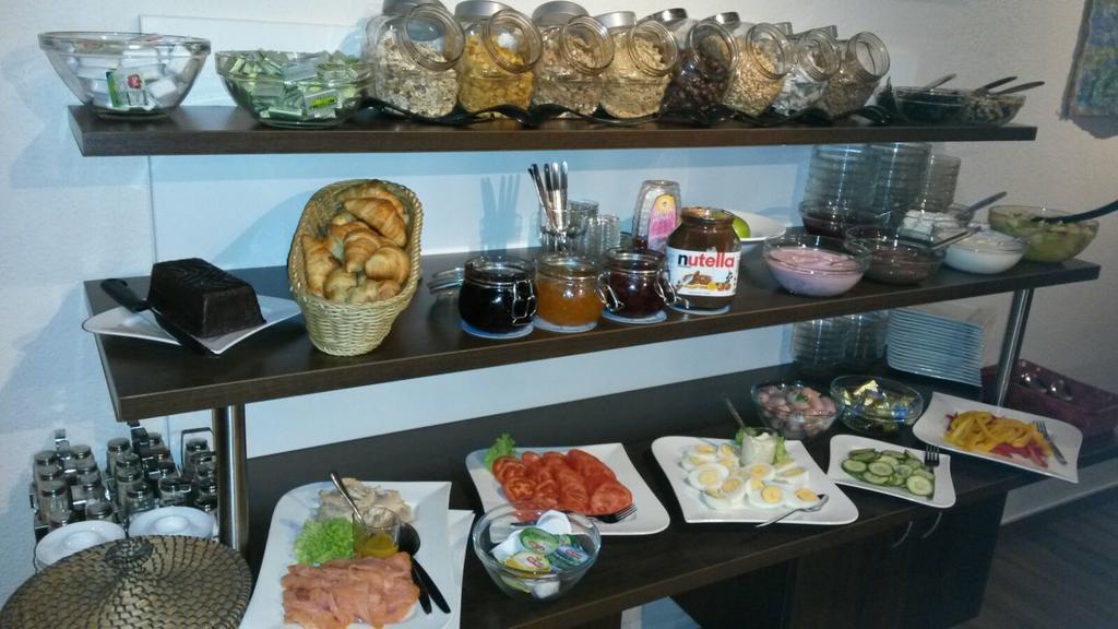 Hotel Art Inn Dinslaken Ngoại thất bức ảnh