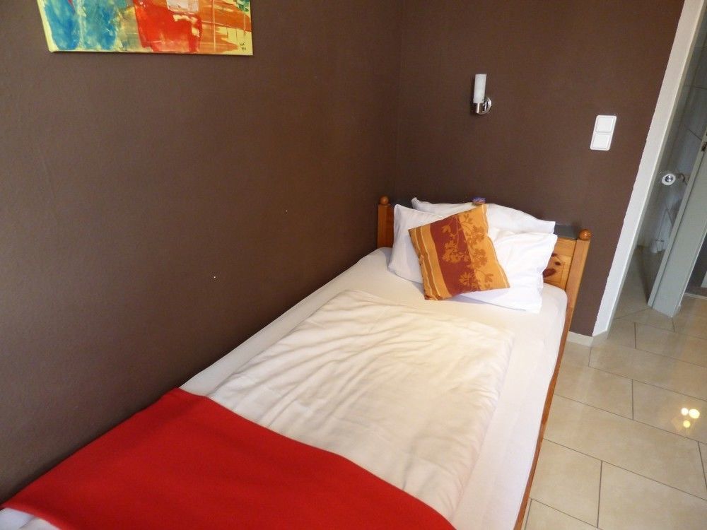 Hotel Art Inn Dinslaken Ngoại thất bức ảnh
