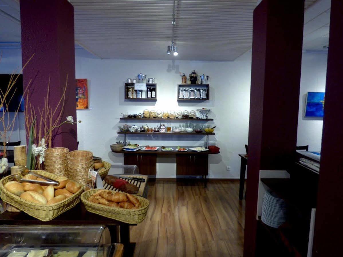 Hotel Art Inn Dinslaken Ngoại thất bức ảnh
