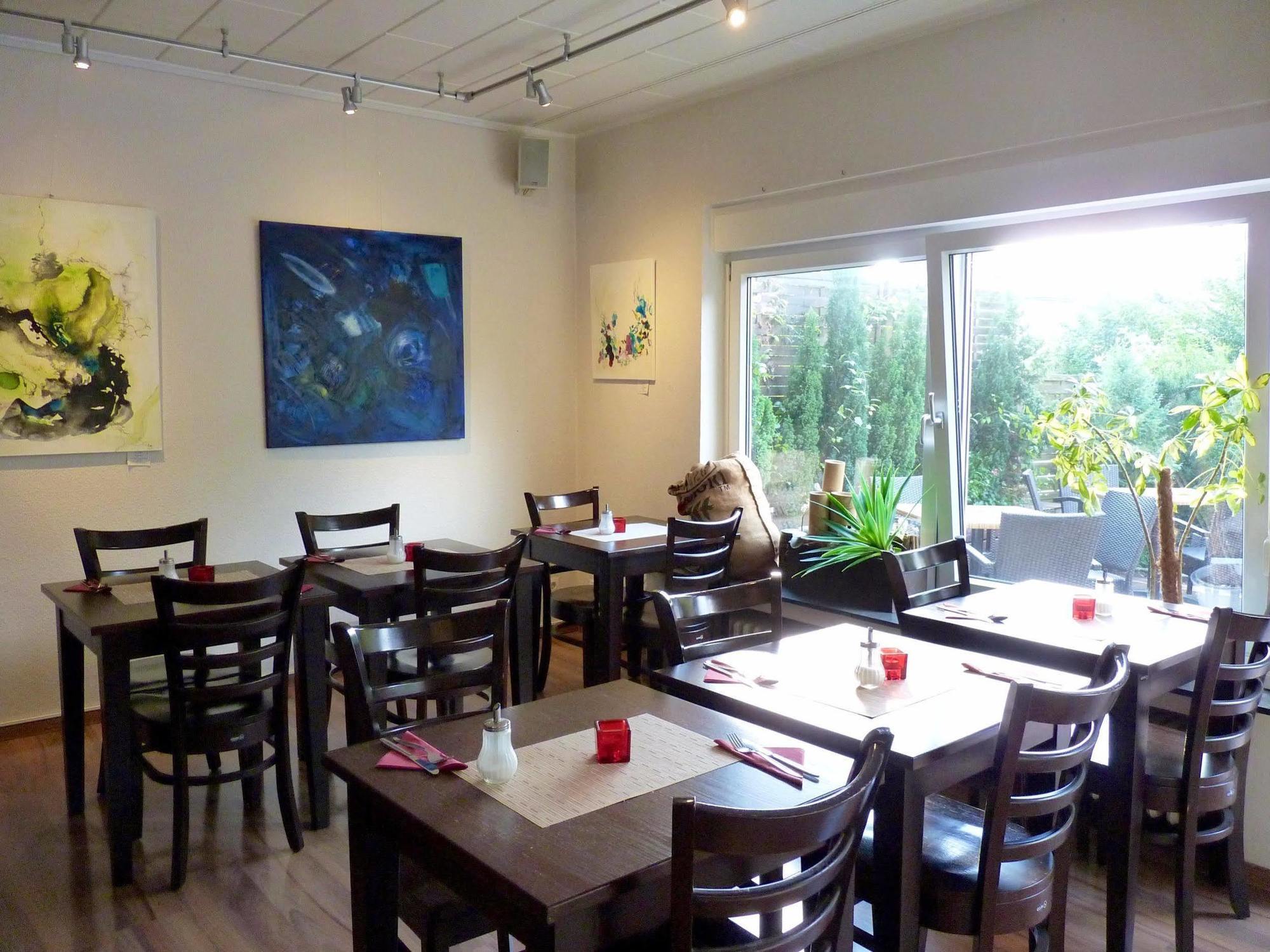 Hotel Art Inn Dinslaken Ngoại thất bức ảnh