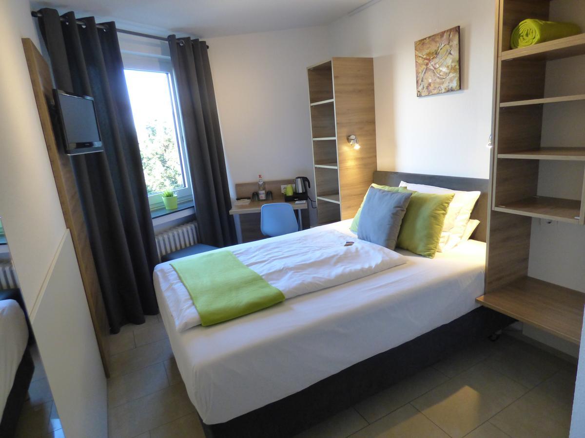 Hotel Art Inn Dinslaken Ngoại thất bức ảnh