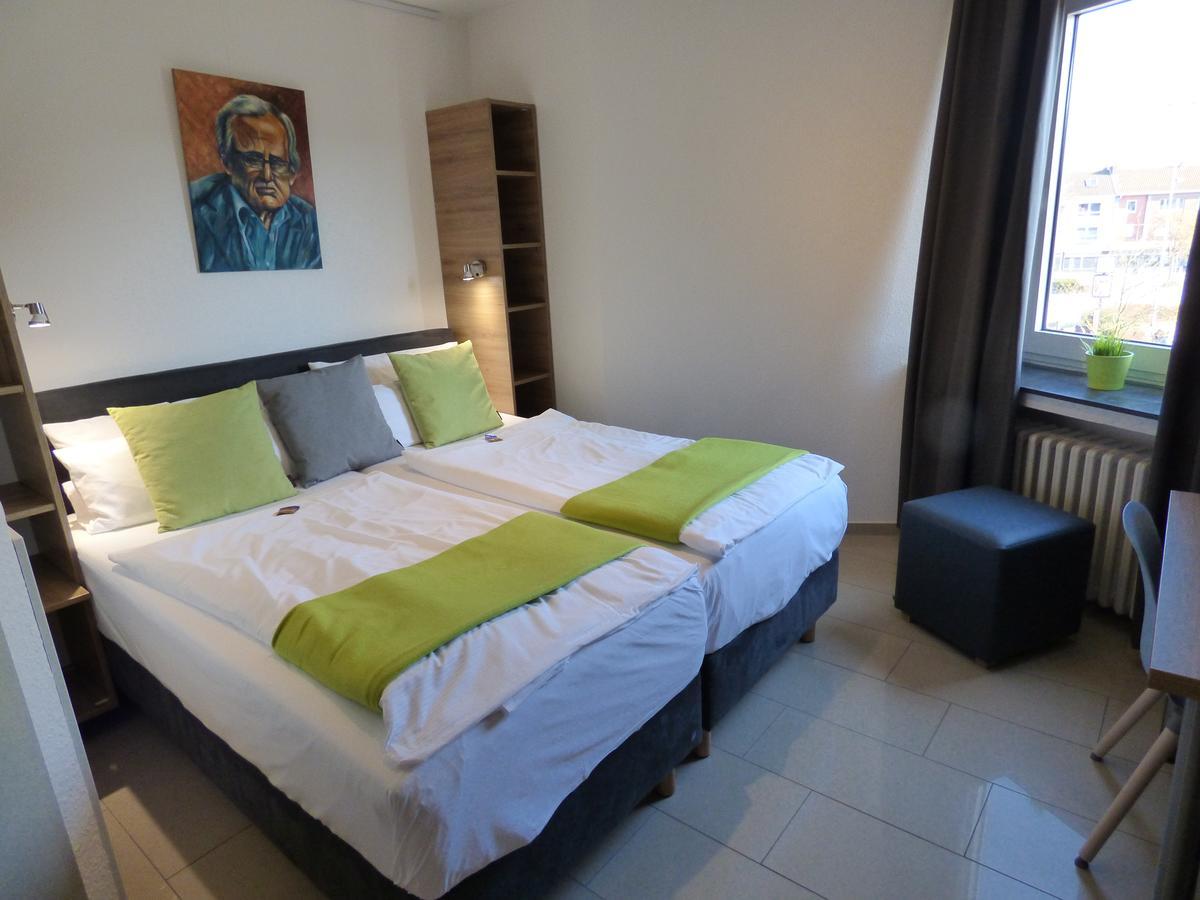 Hotel Art Inn Dinslaken Ngoại thất bức ảnh