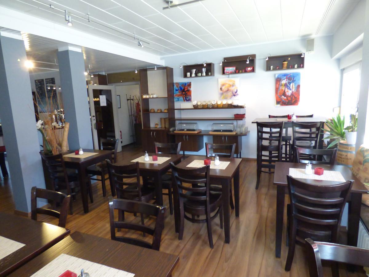 Hotel Art Inn Dinslaken Ngoại thất bức ảnh