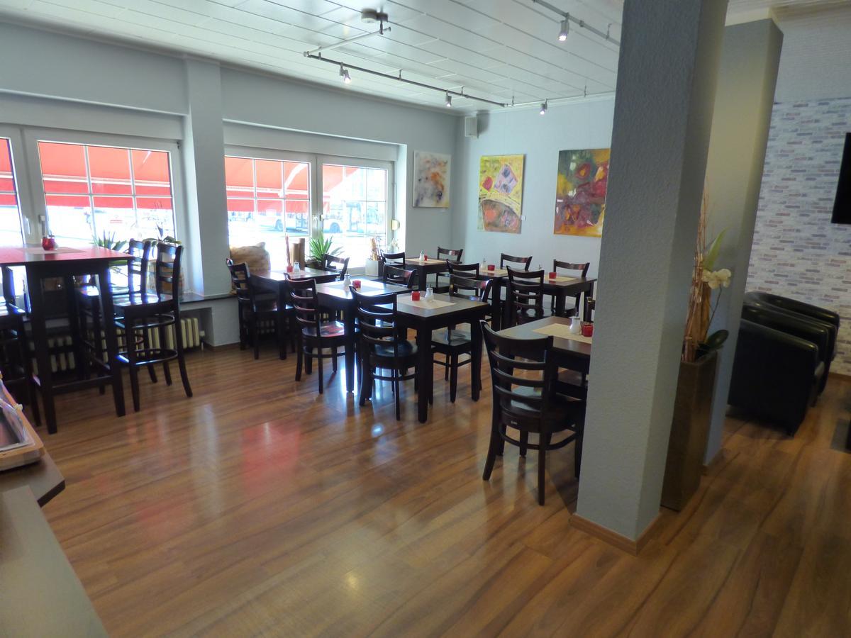 Hotel Art Inn Dinslaken Ngoại thất bức ảnh